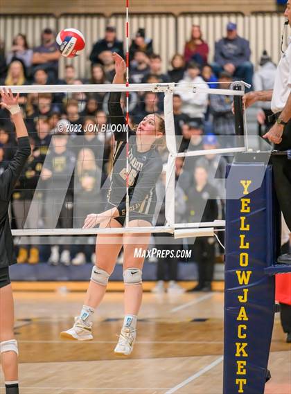 Thumbnail 2 in Trumbull vs. Darien (CIAC Class LL FInal) photogallery.