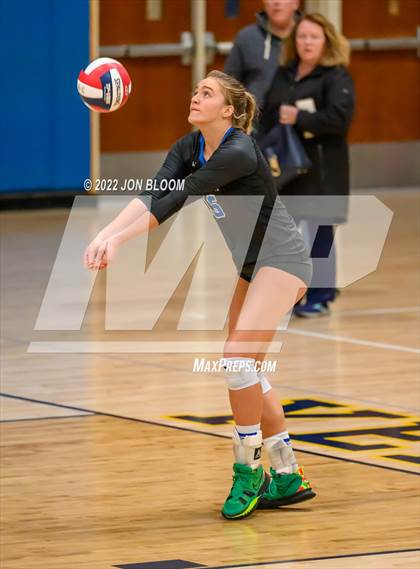 Thumbnail 3 in Trumbull vs. Darien (CIAC Class LL FInal) photogallery.