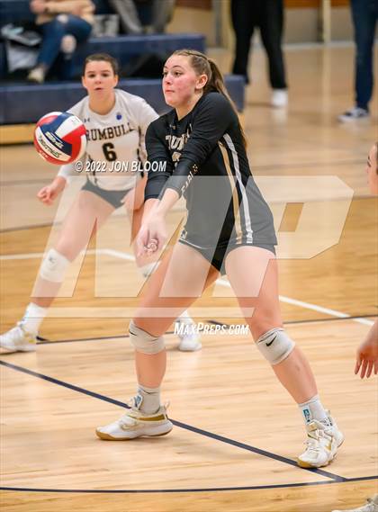 Thumbnail 2 in Trumbull vs. Darien (CIAC Class LL FInal) photogallery.