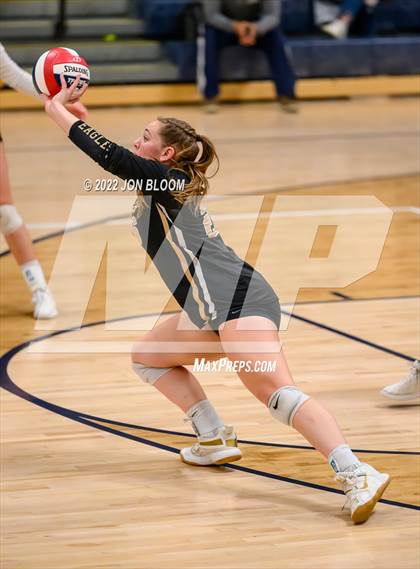 Thumbnail 2 in Trumbull vs. Darien (CIAC Class LL FInal) photogallery.