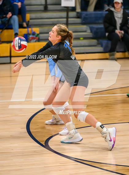 Thumbnail 2 in Trumbull vs. Darien (CIAC Class LL FInal) photogallery.