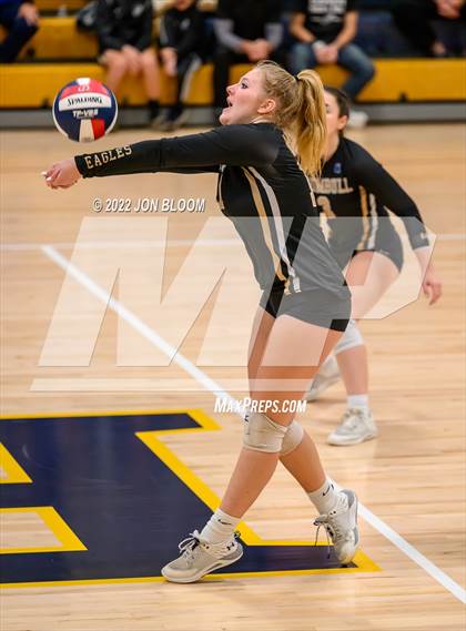 Thumbnail 2 in Trumbull vs. Darien (CIAC Class LL FInal) photogallery.