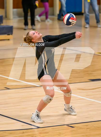 Thumbnail 2 in Trumbull vs. Darien (CIAC Class LL FInal) photogallery.