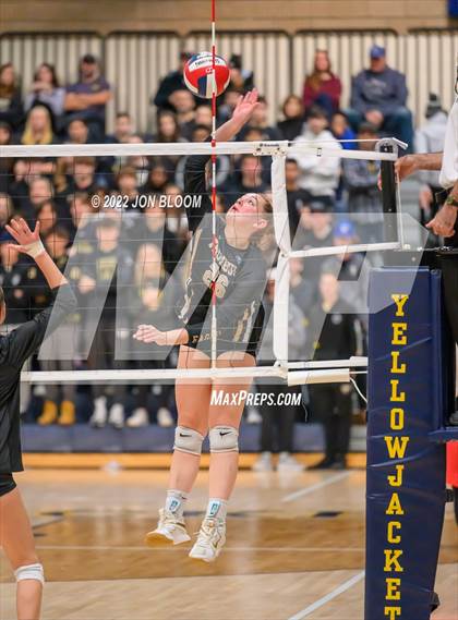 Thumbnail 1 in Trumbull vs. Darien (CIAC Class LL FInal) photogallery.