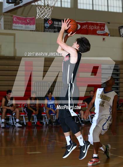 Thumbnail 3 in San Fernando East vs West (Allstar Game) photogallery.