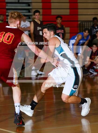 Thumbnail 1 in San Fernando East vs West (Allstar Game) photogallery.