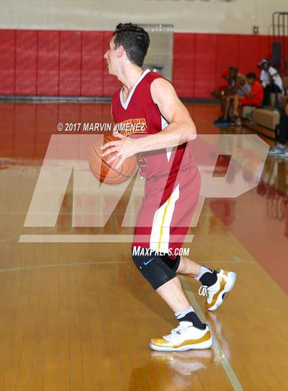 Thumbnail 1 in San Fernando East vs West (Allstar Game) photogallery.