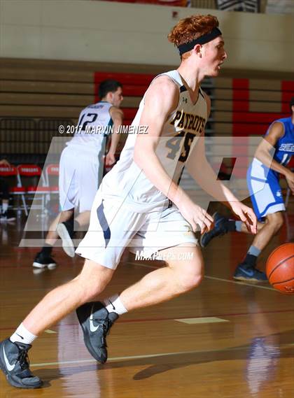 Thumbnail 1 in San Fernando East vs West (Allstar Game) photogallery.