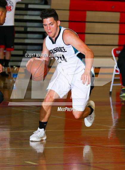 Thumbnail 2 in San Fernando East vs West (Allstar Game) photogallery.