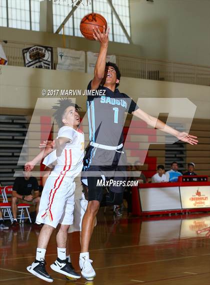 Thumbnail 1 in San Fernando East vs West (Allstar Game) photogallery.