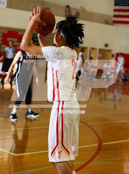 Thumbnail 1 in San Fernando East vs West (Allstar Game) photogallery.