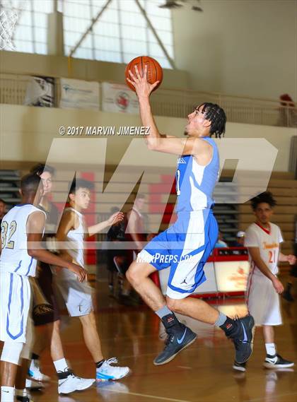 Thumbnail 1 in San Fernando East vs West (Allstar Game) photogallery.
