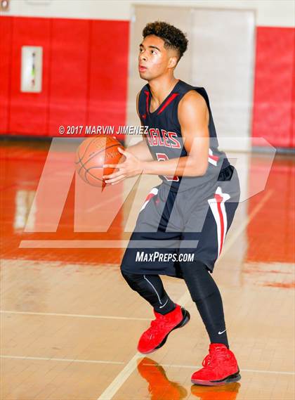 Thumbnail 3 in San Fernando East vs West (Allstar Game) photogallery.