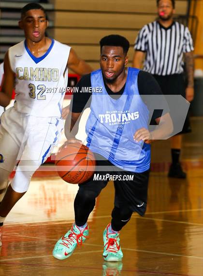 Thumbnail 3 in San Fernando East vs West (Allstar Game) photogallery.