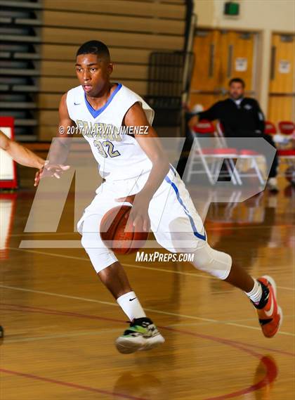Thumbnail 2 in San Fernando East vs West (Allstar Game) photogallery.