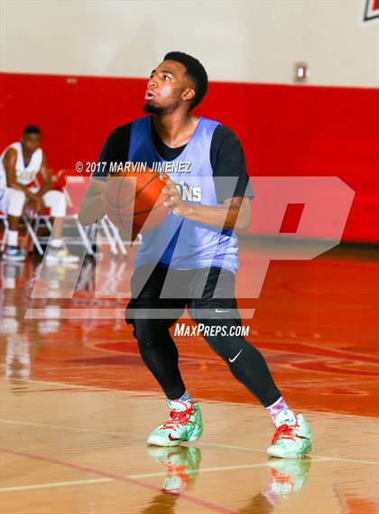 Thumbnail 2 in San Fernando East vs West (Allstar Game) photogallery.
