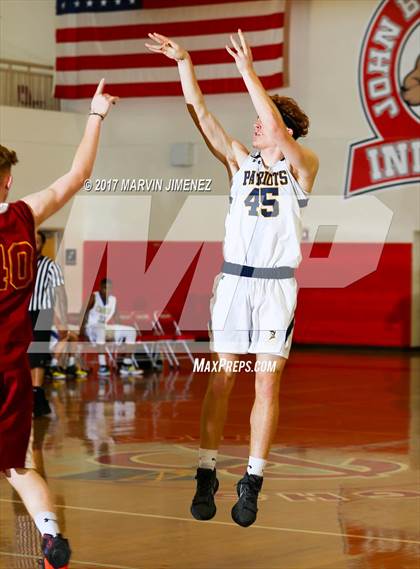 Thumbnail 3 in San Fernando East vs West (Allstar Game) photogallery.