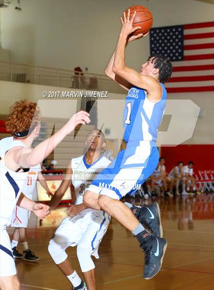 Thumbnail 1 in San Fernando East vs West (Allstar Game) photogallery.