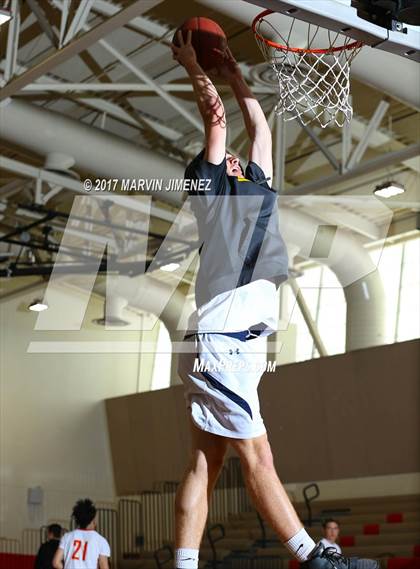 Thumbnail 2 in San Fernando East vs West (Allstar Game) photogallery.
