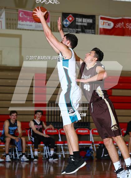 Thumbnail 3 in San Fernando East vs West (Allstar Game) photogallery.