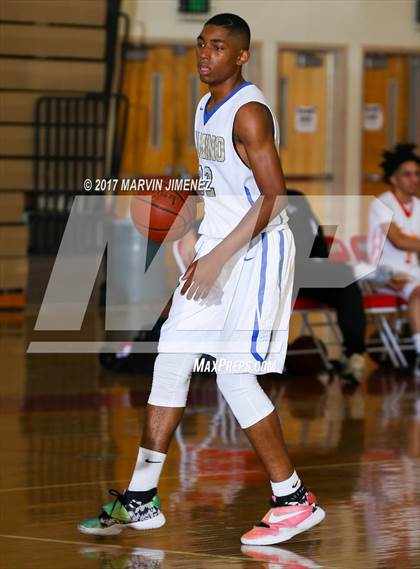 Thumbnail 1 in San Fernando East vs West (Allstar Game) photogallery.