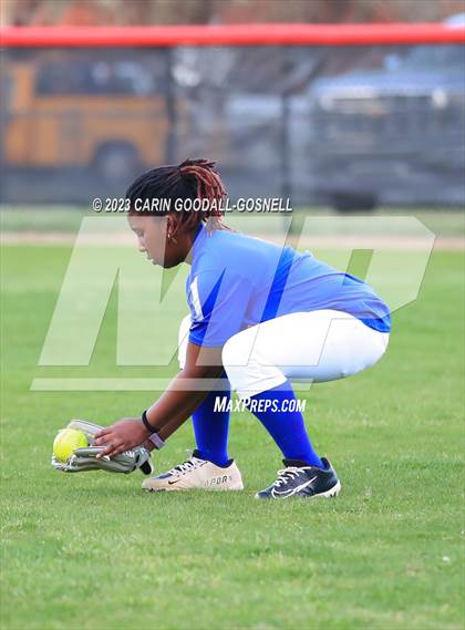 Thumbnail 2 in West Craven @ New Bern photogallery.