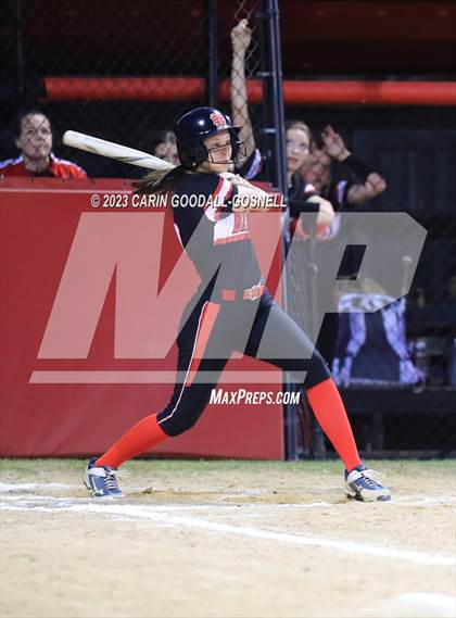 Thumbnail 3 in West Craven @ New Bern photogallery.