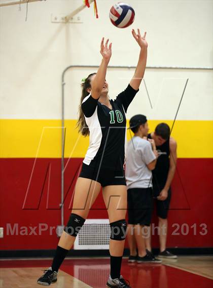 Thumbnail 2 in Granada Hills @ Taft photogallery.