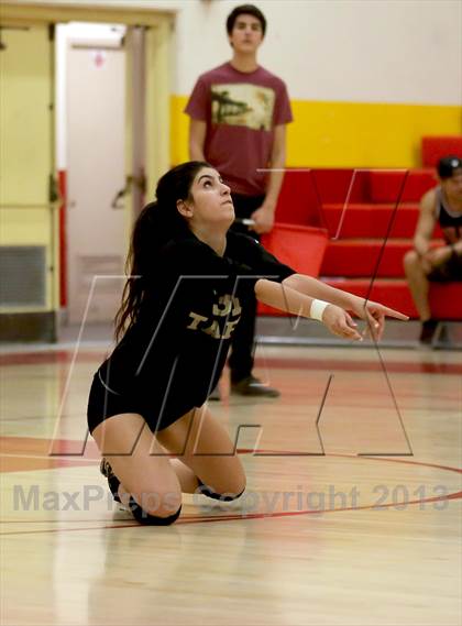 Thumbnail 1 in Granada Hills @ Taft photogallery.