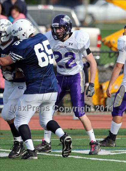 Thumbnail 1 in Islip @ Huntington photogallery.