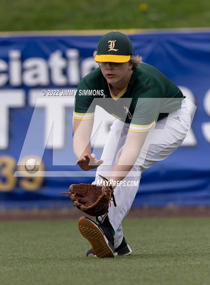 Thumbnail 1 in Southwestern vs. Metro-East Lutheran (GCS Stadium) photogallery.