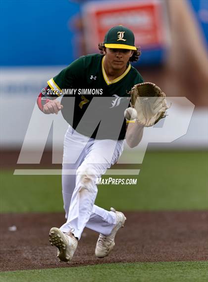 Thumbnail 1 in Southwestern vs. Metro-East Lutheran (GCS Stadium) photogallery.