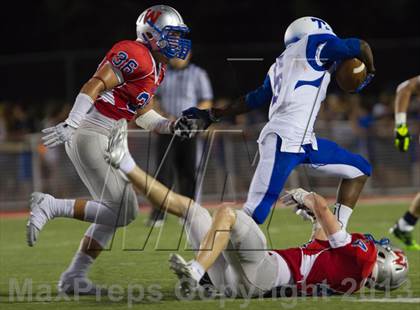 Thumbnail 2 in Westlake vs. Temple photogallery.