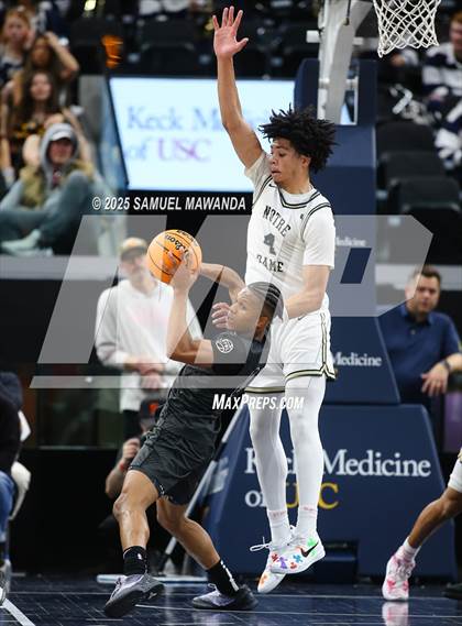 Thumbnail 1 in Notre Dame (SO) vs Sierra Canyon (Trinity-Mission League Show @ Intuit Dome) photogallery.