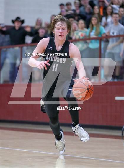 Thumbnail 2 in Muenster vs. Lindsay (UIL 2A Regional Quarterfinal) photogallery.