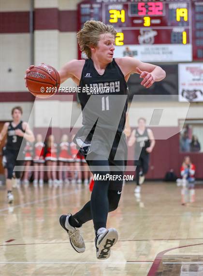 Thumbnail 3 in Muenster vs. Lindsay (UIL 2A Regional Quarterfinal) photogallery.