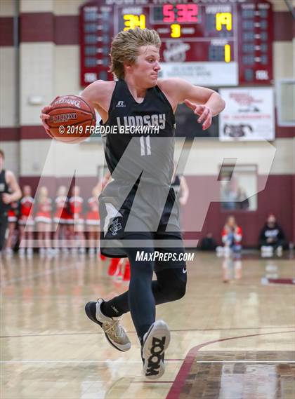 Thumbnail 1 in Muenster vs. Lindsay (UIL 2A Regional Quarterfinal) photogallery.