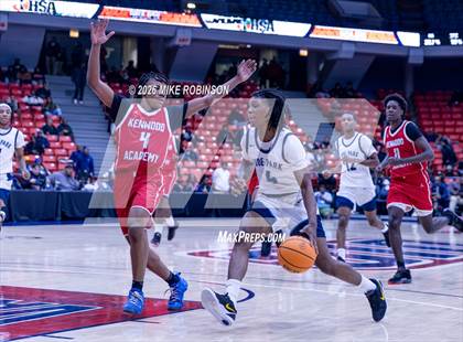 Thumbnail 3 in Kenwood vs. Hyde Park photogallery.