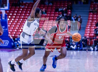 Thumbnail 2 in Kenwood vs. Hyde Park photogallery.