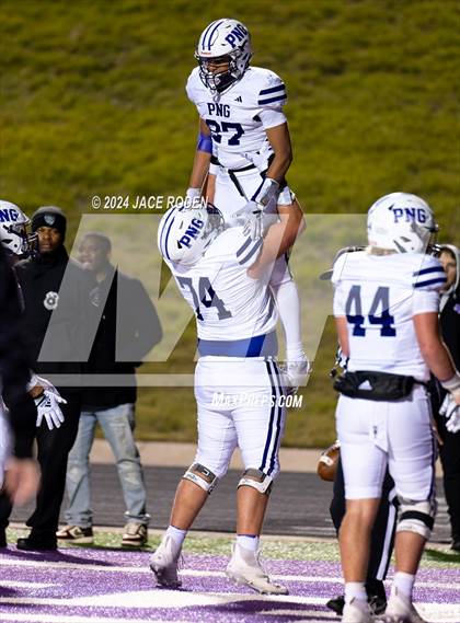 Thumbnail 3 in South Oak Cliff vs. Port Neches-Groves (UIL 5A D2 Football Region 2 Quarterfinal) photogallery.