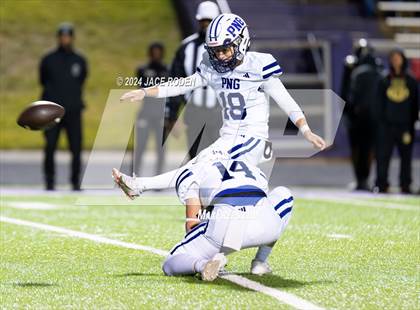 Thumbnail 2 in South Oak Cliff vs. Port Neches-Groves (UIL 5A D2 Football Region 2 Quarterfinal) photogallery.