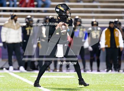 Thumbnail 2 in South Oak Cliff vs. Port Neches-Groves (UIL 5A D2 Football Region 2 Quarterfinal) photogallery.