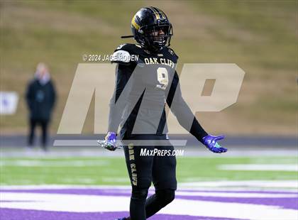 Thumbnail 3 in South Oak Cliff vs. Port Neches-Groves (UIL 5A D2 Football Region 2 Quarterfinal) photogallery.