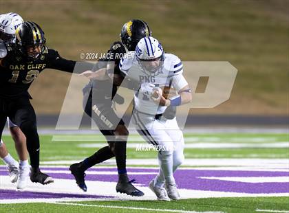 Thumbnail 3 in South Oak Cliff vs. Port Neches-Groves (UIL 5A D2 Football Region 2 Quarterfinal) photogallery.