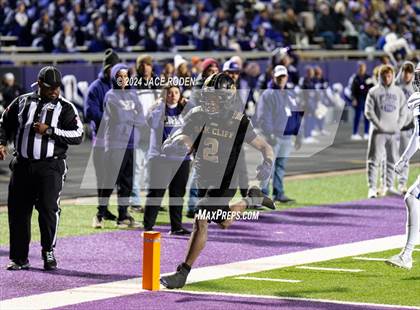 Thumbnail 3 in South Oak Cliff vs. Port Neches-Groves (UIL 5A D2 Football Region 2 Quarterfinal) photogallery.