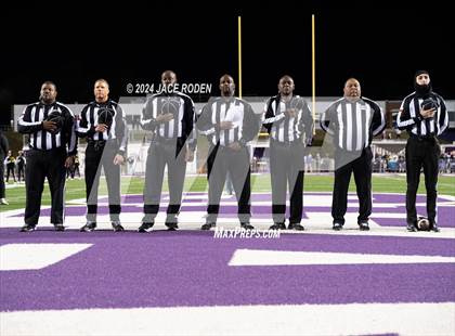 Thumbnail 3 in South Oak Cliff vs. Port Neches-Groves (UIL 5A D2 Football Region 2 Quarterfinal) photogallery.