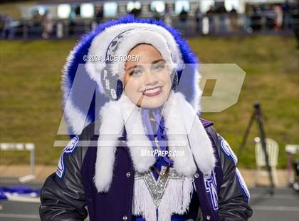 Thumbnail 3 in South Oak Cliff vs. Port Neches-Groves (UIL 5A D2 Football Region 2 Quarterfinal) photogallery.