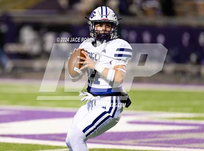 Thumbnail 2 in South Oak Cliff vs. Port Neches-Groves (UIL 5A D2 Football Region 2 Quarterfinal) photogallery.