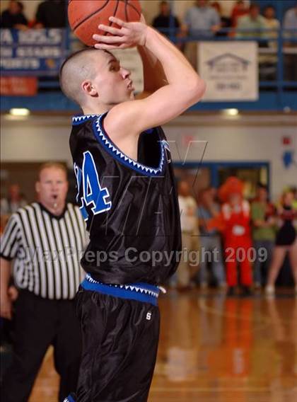 Thumbnail 1 in Grayson County vs Muhlenberg North (KHSAA 3rd Region Final) photogallery.