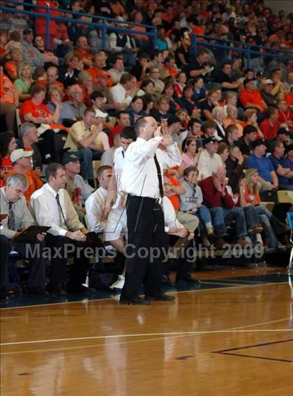 Thumbnail 2 in Grayson County vs Muhlenberg North (KHSAA 3rd Region Final) photogallery.